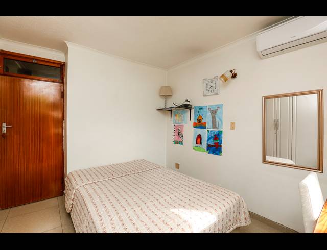 4 BEDROOM HOUSE FOR SALE IN OVERPORT
